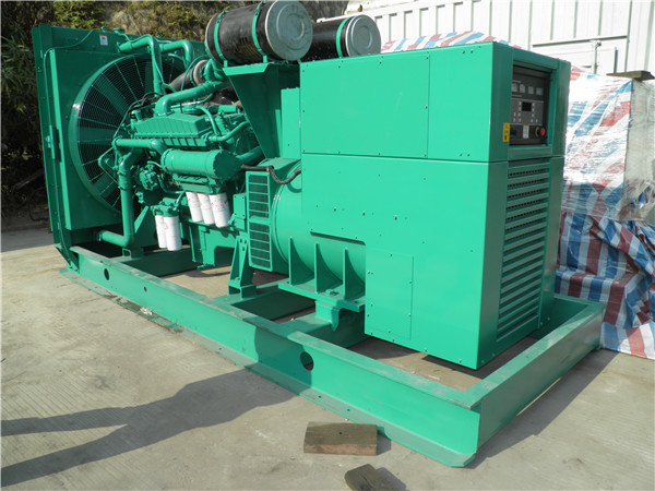 含山出租发电机 发电机组厂家：柴油发电机组的控制屏的作用是什么？